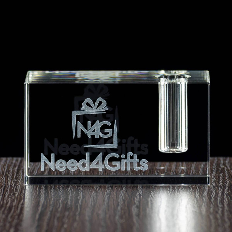 Kryształowy stojak na długopis z grawerem - Logo, tekst czy grafika