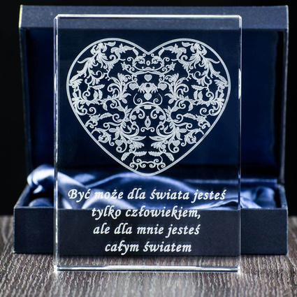 Prezent na urodziny - ażurowe serce w szkle