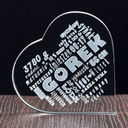 Prezent na narodziny dziecka - kryształowe serduszko ze specjalnym zbiorem słów