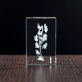 Walentynkowy storczyk w pięknej kryształowej statuetce