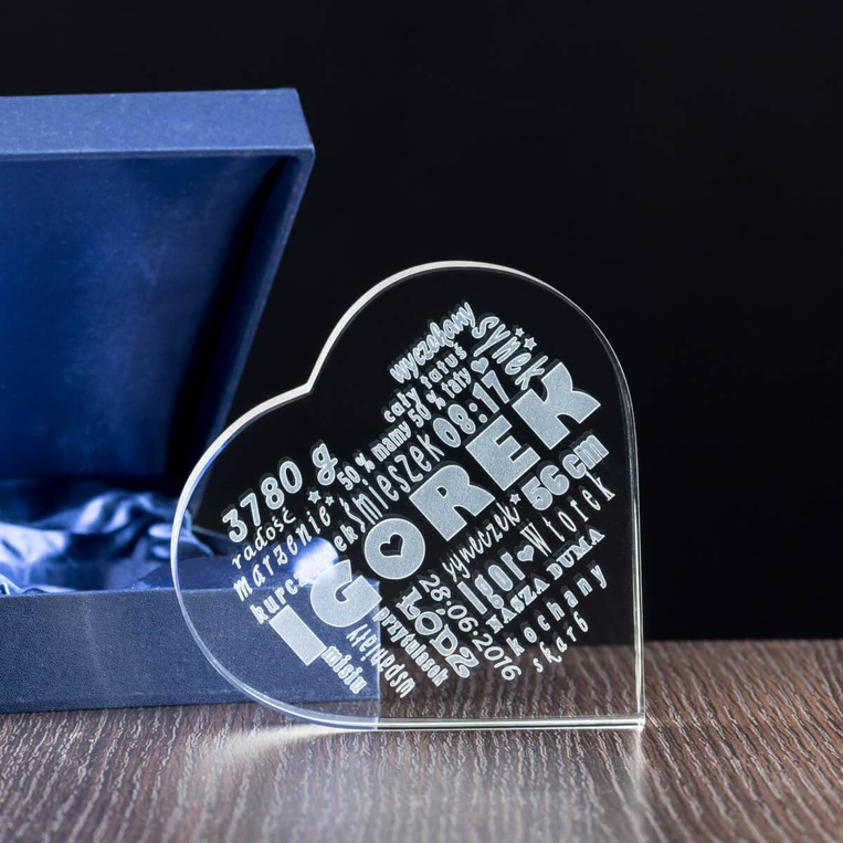Prezent DLA MAMY - personalizowana metryczka dziecka w szklanym sercu
