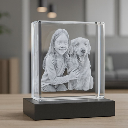 Statuetka szklana 3D z dzieckiem i pieskiem – fotokryształ z LED