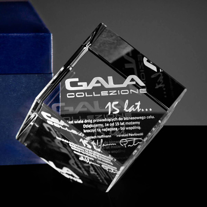 Statuetka na jubileusz firmy - sześcian ścięty - etui w zestawie