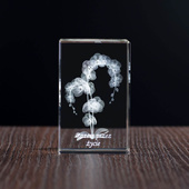 Walentynkowy storczyk w pięknej kryształowej statuetce