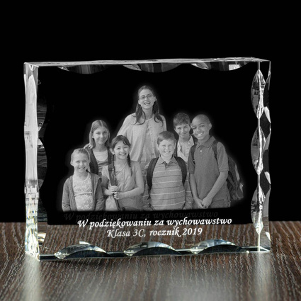 Fotoprezent - zdjęcie klasowe dla wychowawcy nauczyciela koniec roku szkolnego