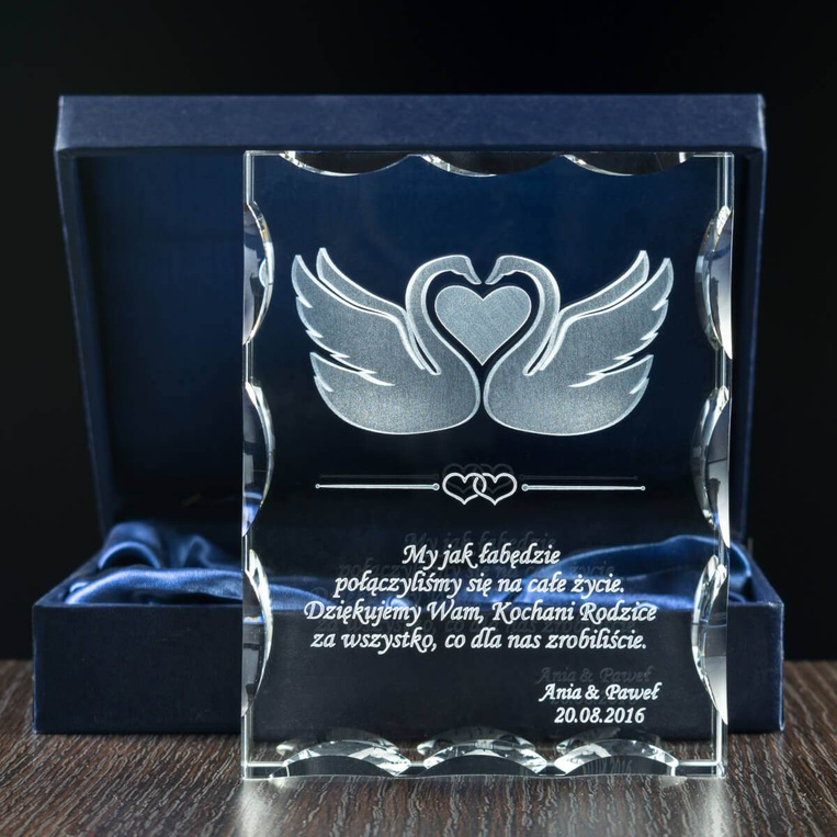 Podziękowania dla rodziców - Zakochane łabędzie statuetka z grawerem