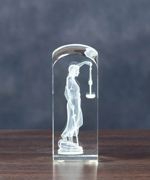 Temida - statuetka DLA PRAWNIKA, SĘDZIEGO z okazji zdania aplikacji, egzaminu