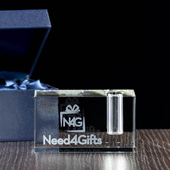 Kryształowy stojak na długopis z grawerem - Logo, tekst czy grafika